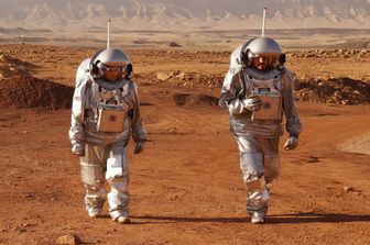 Astronauti simulano passeggiata su Marte nel deserto israeliano