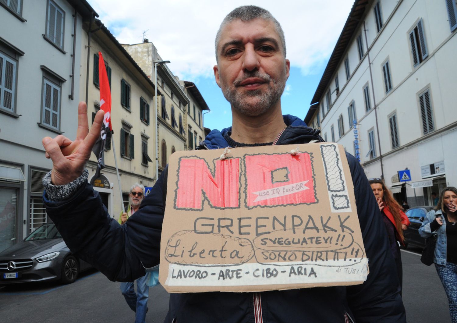 Protesta a Firenze contro l'obbligo del Green pass sul lavoro&nbsp;
