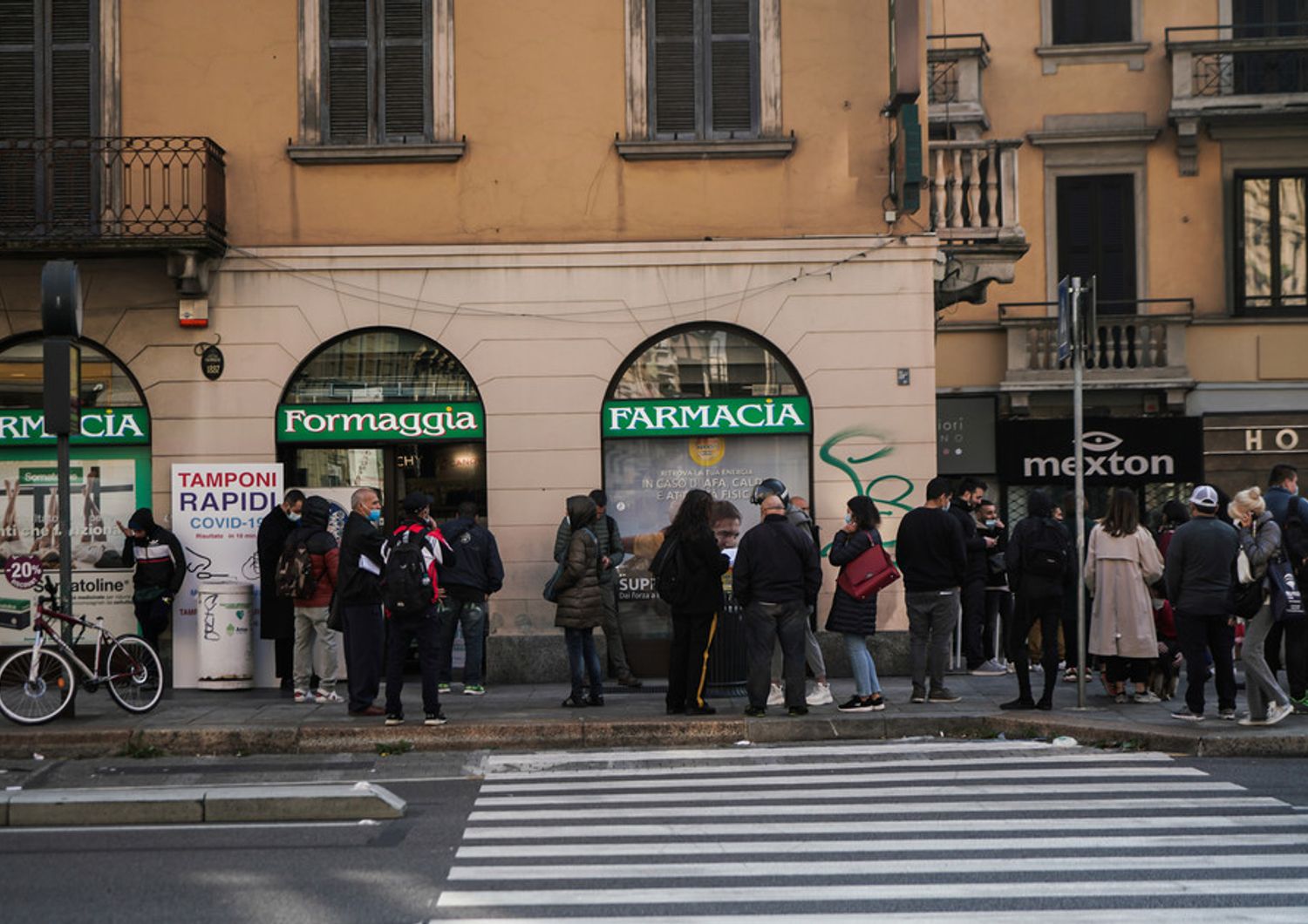 Code in farmacia per il tampone Covid 19&nbsp;