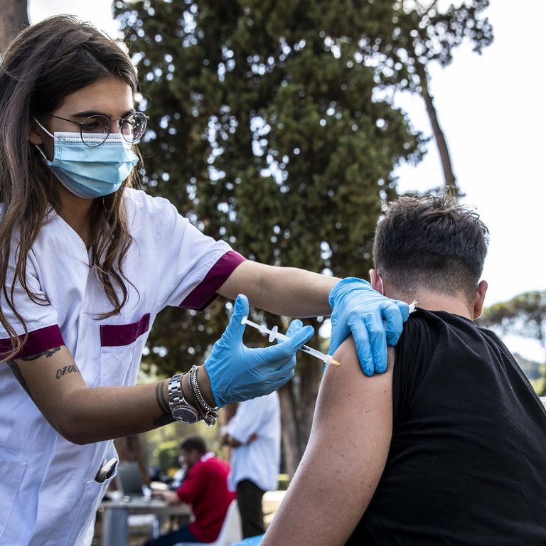 La campagna vaccinale allo stadio Olimpico