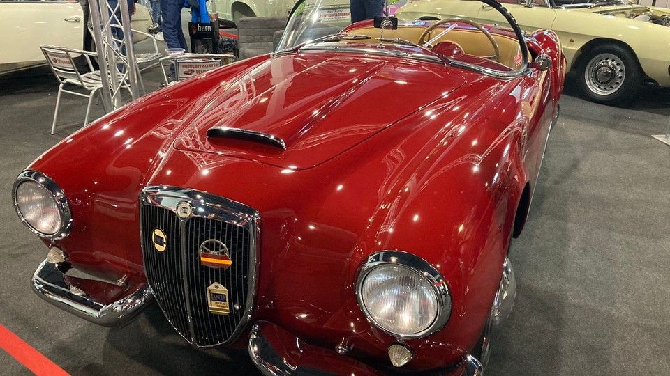 Lancia Aurelia B24 Spider (uguale a quella del film Il Sorpasso)