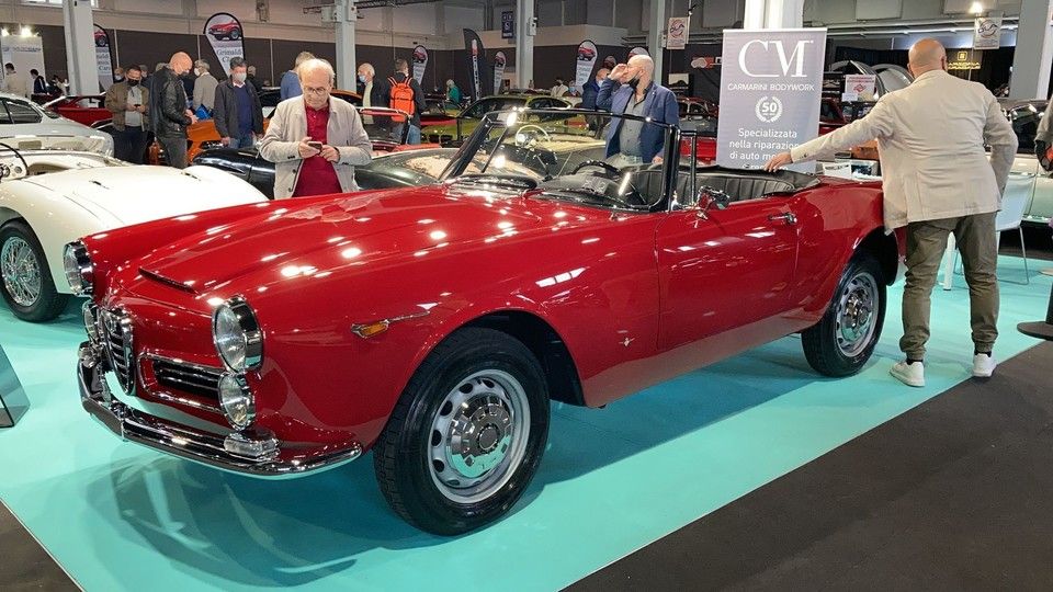 Alfa Romeo 2000 Spider Touring 1963