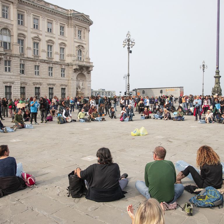 Una delle proteste in piazza Unit&agrave; d'Italia a Trieste&nbsp;