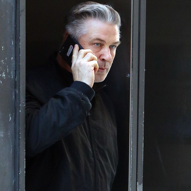 pistola alec baldwin aveva gia sparato per errore