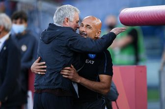 Jos&egrave; Mourinho e Luciano Spalletti al termine della partita Roma-Napoli&nbsp;