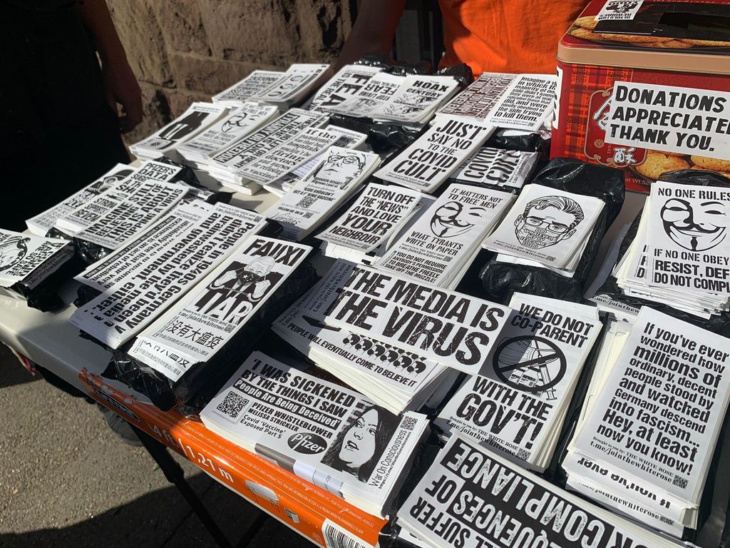 La manifestazione contro il vaccino obbligatorio dei pompieri di New York&nbsp;