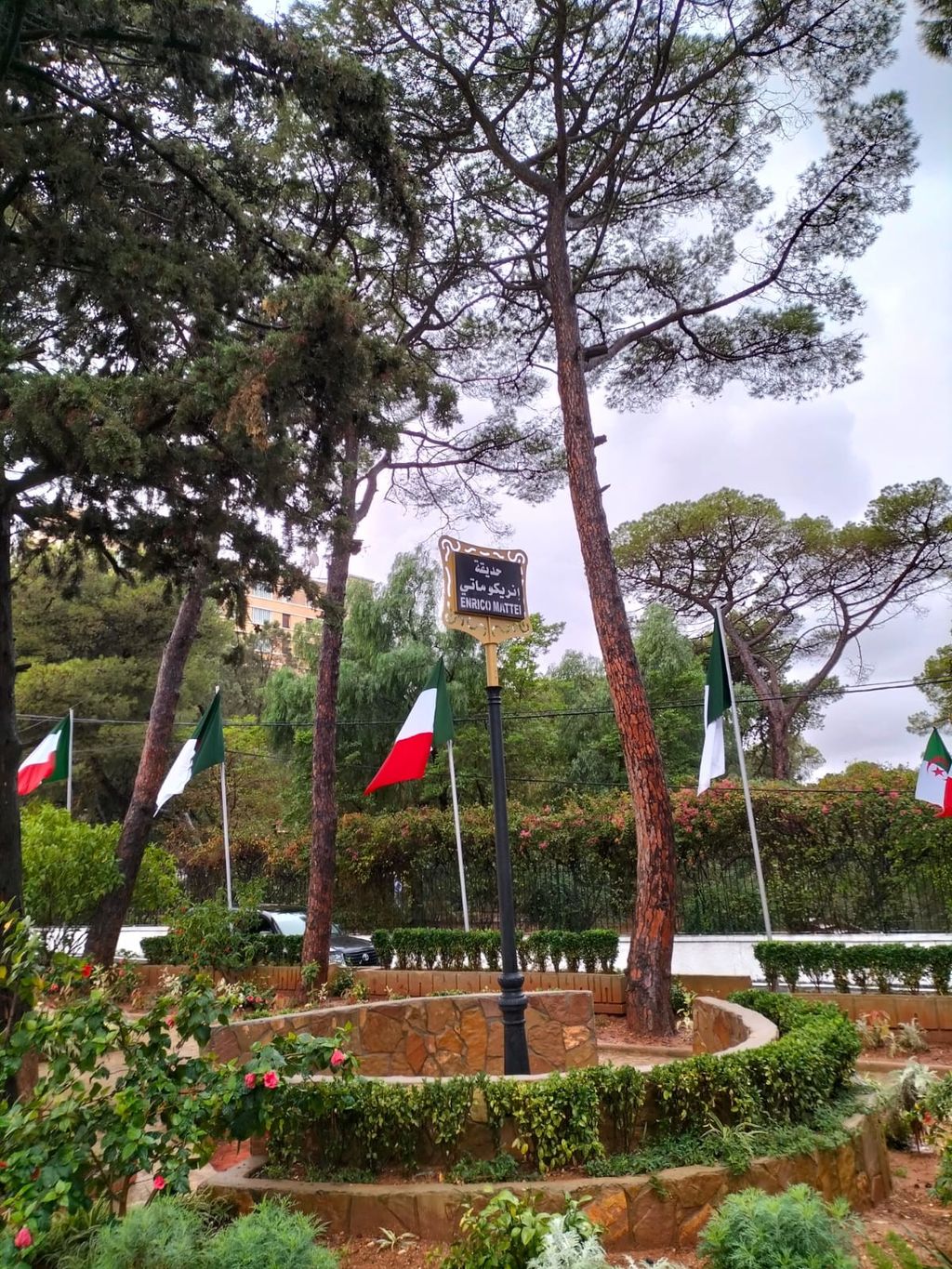 Il giardino di Algeri dedicato a Enrico Mattei