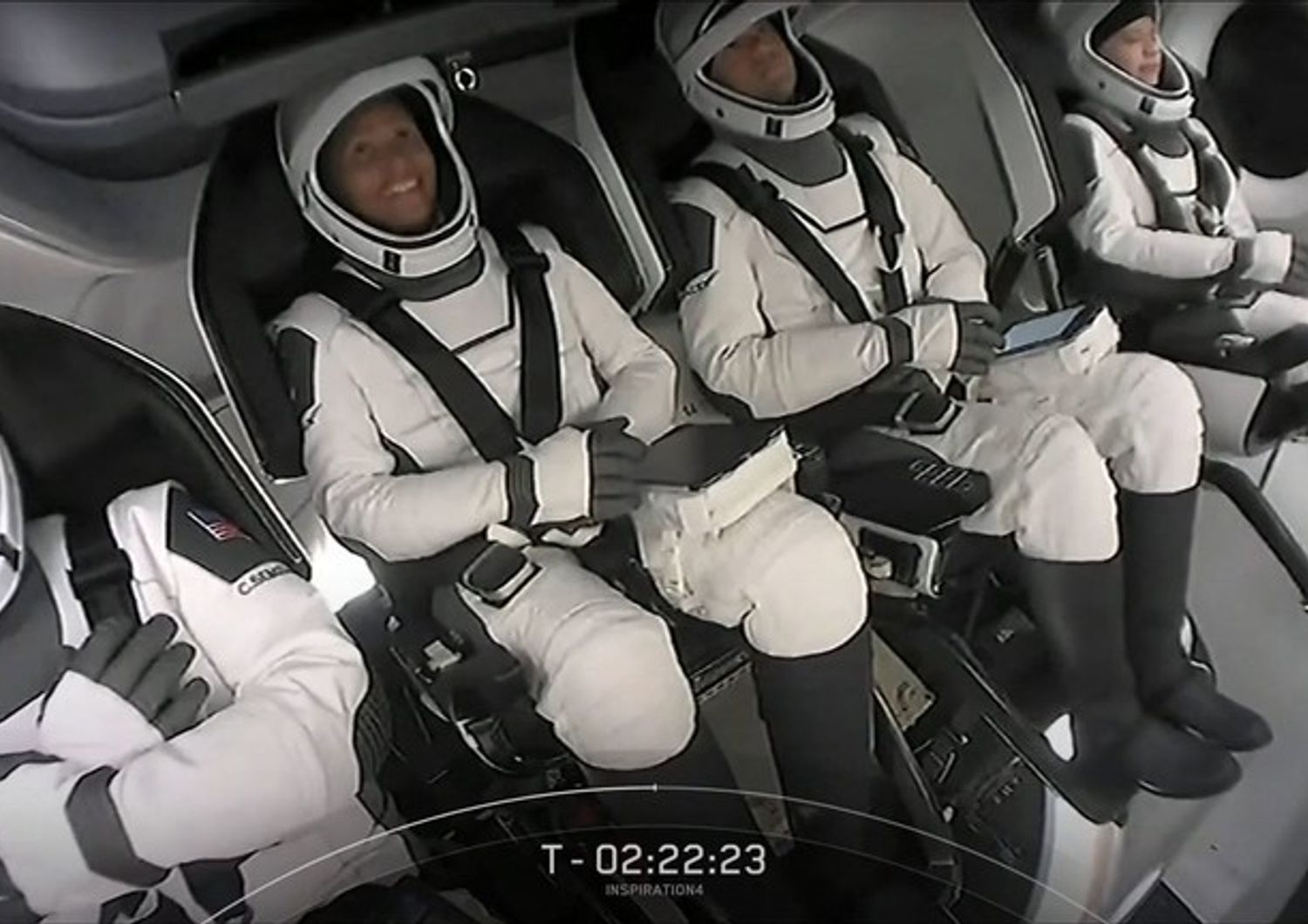 Astronauti a bordo della navicella SpaceX