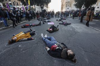 Una manifestazione contro i femminicidi