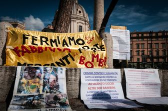 Manifestazioni contro fabbriche bombe in Sardegna