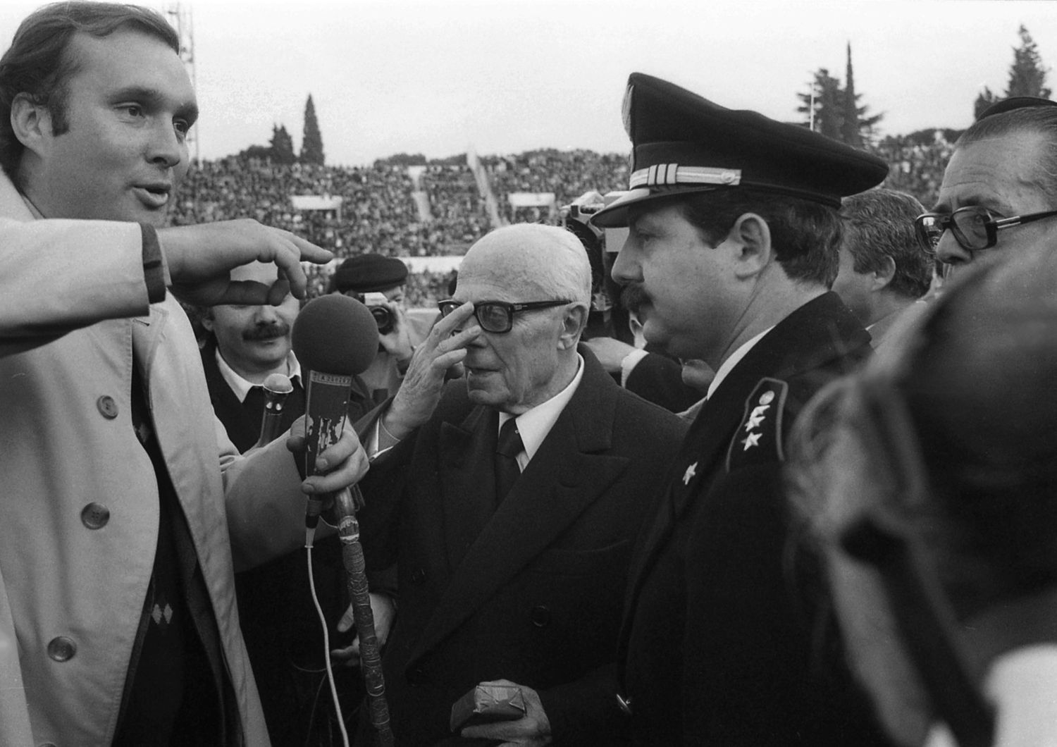 Giampiero Galeazzi con Sandro Pertini allo Stadio Olimpico di Roma nel 1980