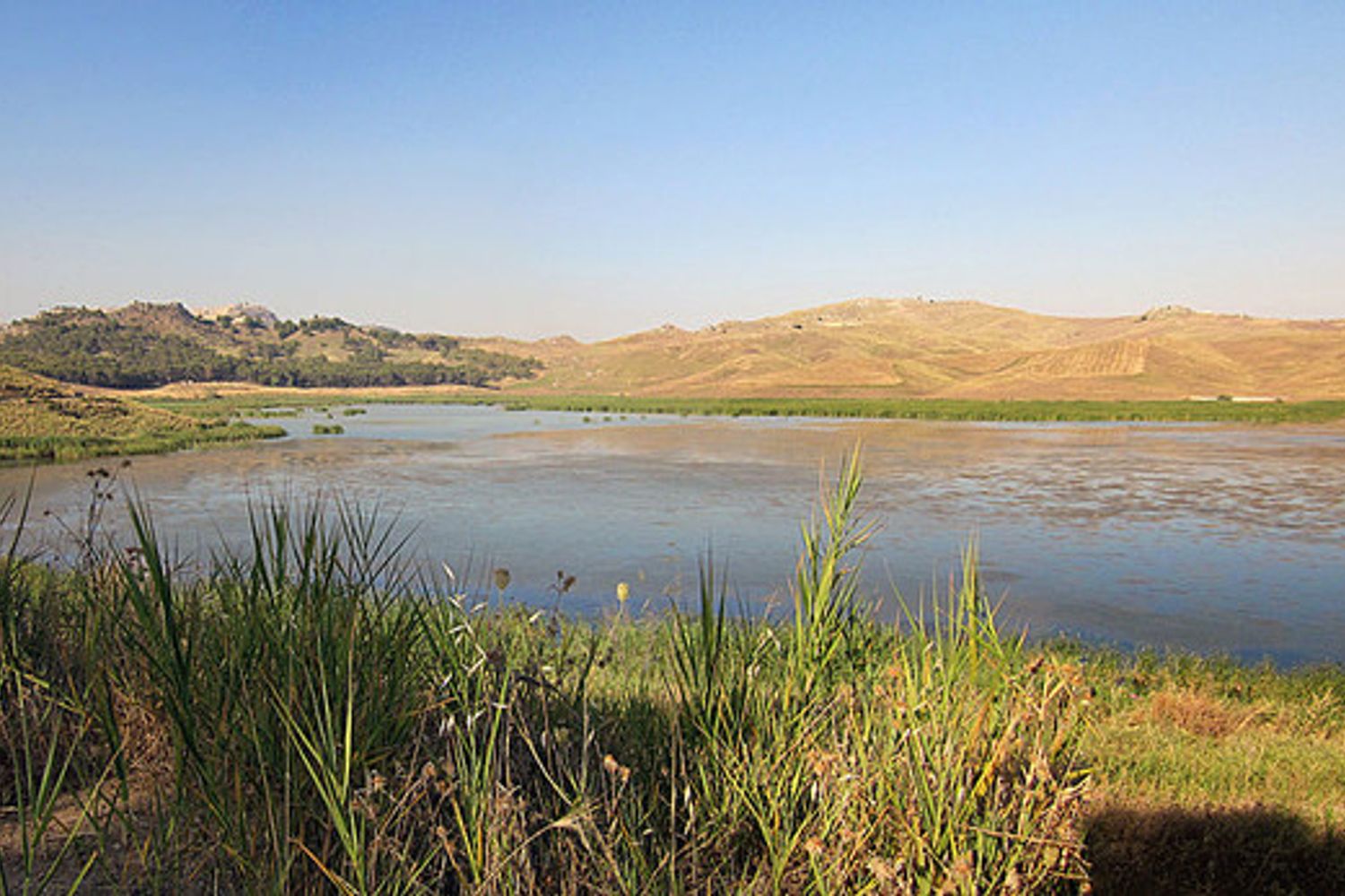 Il lago Comunelli dove sorge la diga&nbsp;