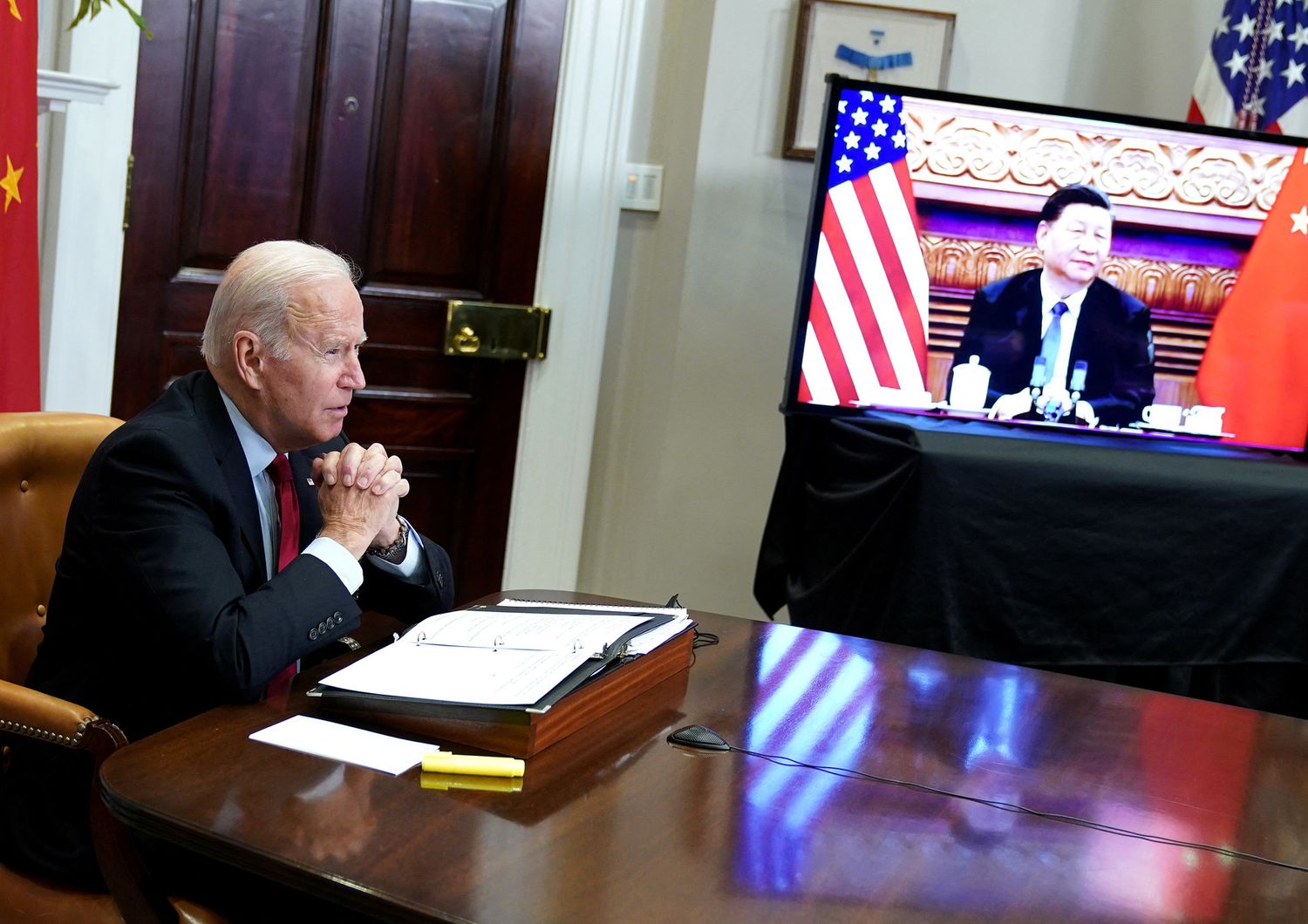 Joe Biden in videoconferenza con Xi Jinping