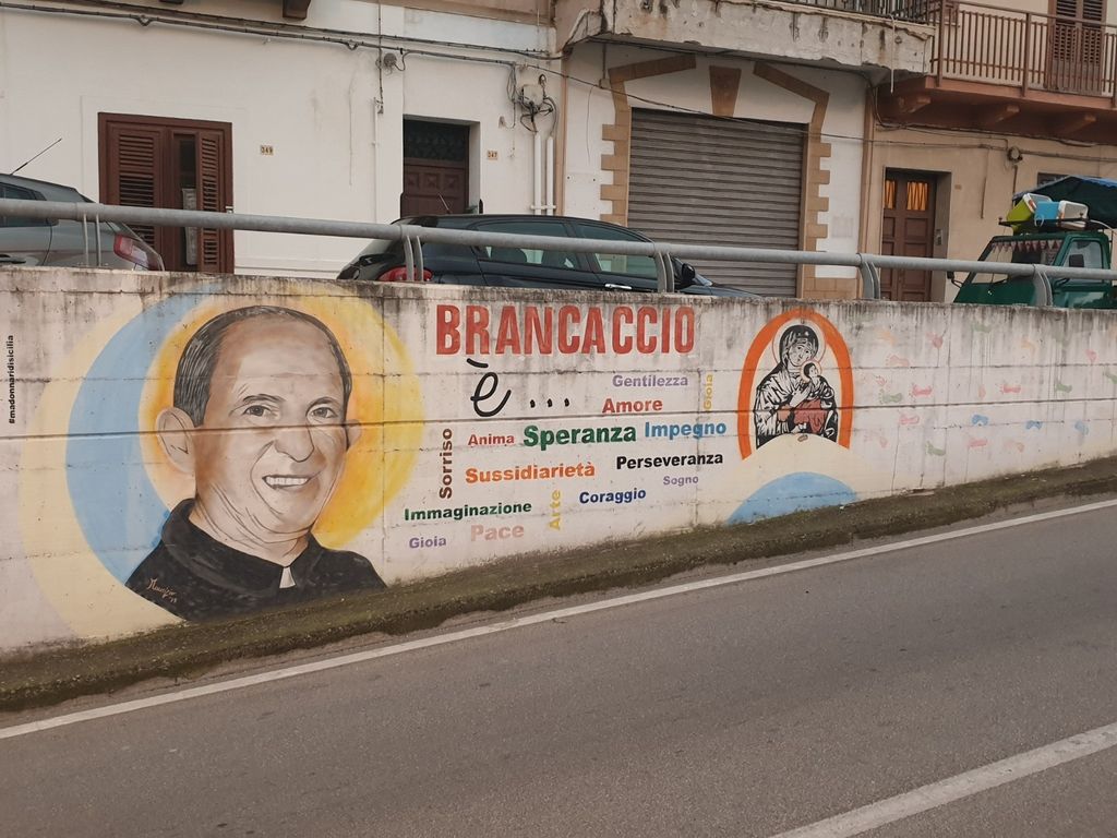 Murale dedicato a padre Pino Puglisi a Brancaccio