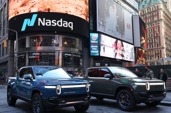 Rivian: auto a Time Square il giorno del debutto al Nasdaq&nbsp;