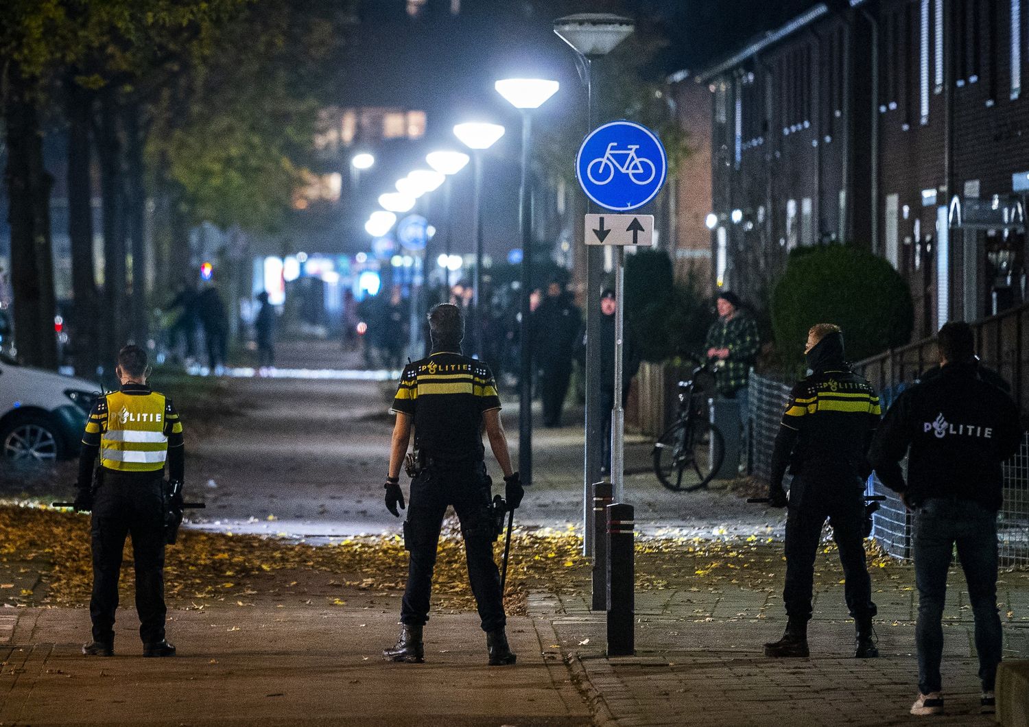 Disordini a l'Aia, in Olanda, per le restrizioni Covid