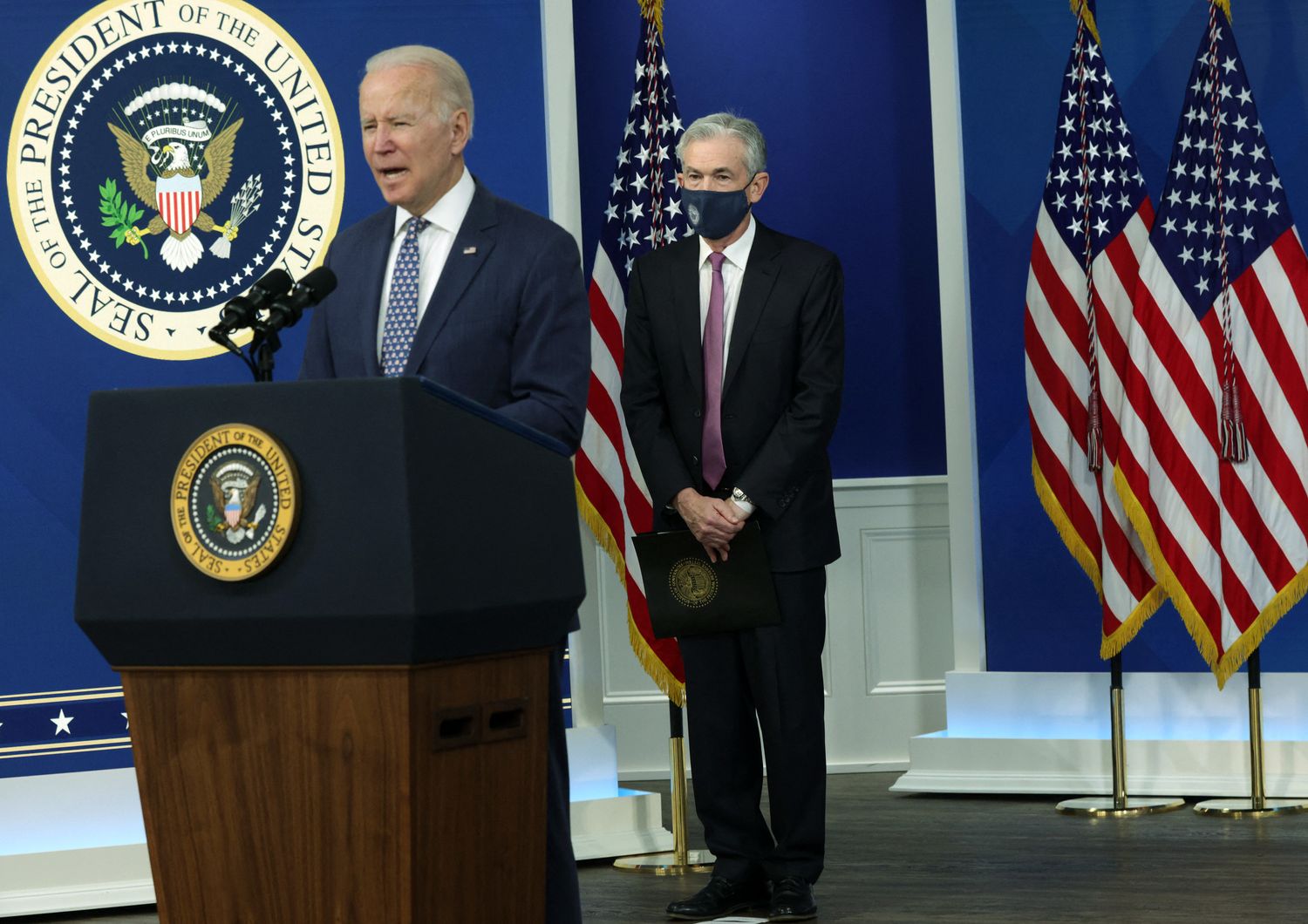 Il presidente Usa Joe Biden e il presidente della Fed Jerome Powell&nbsp;