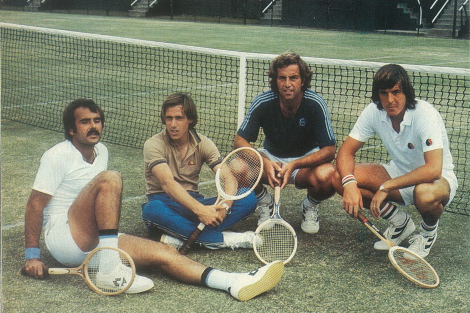 La squadra azzurra di Coppa Davis del 1976. Tonino Zugarelli, Corrado Barazzutti, Paolo Bertolucci e Adriano Panatta