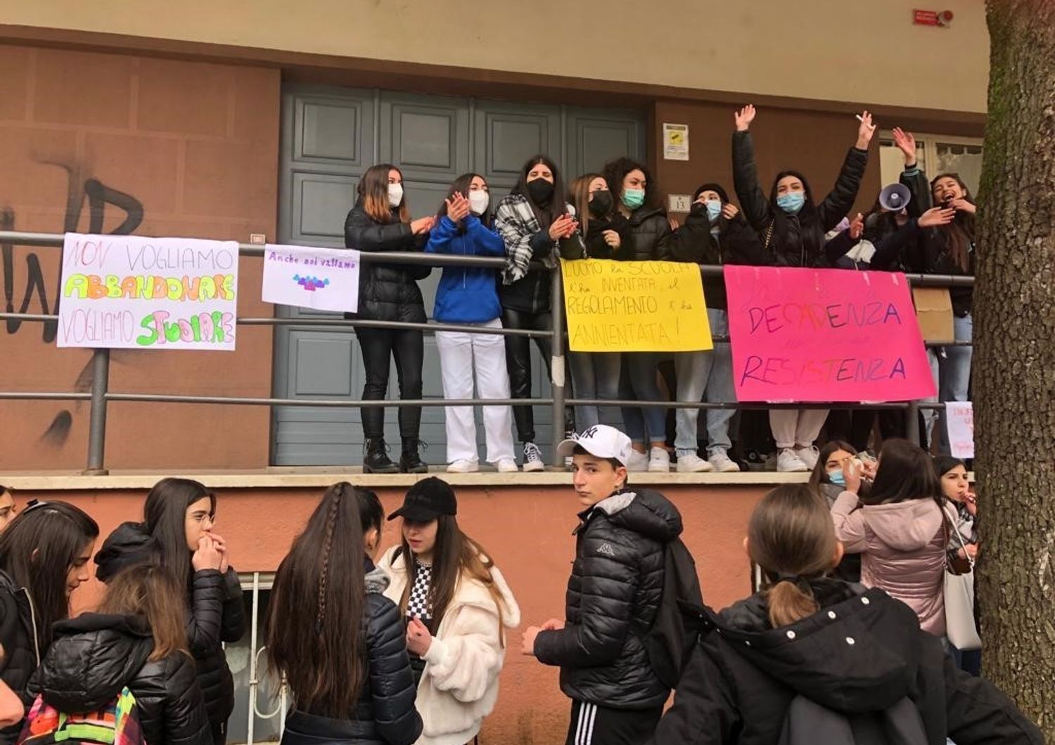 I liceali dell'istituto 'Satta' in sciopero a Nuoro