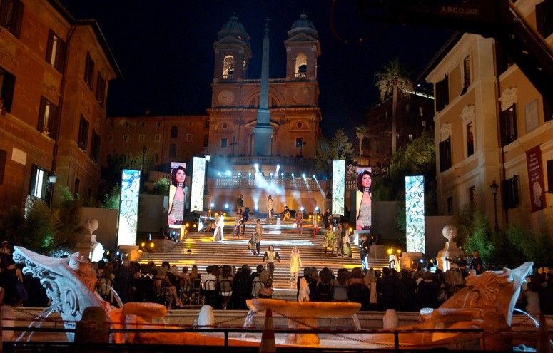 Sfilata di moda in Piazza di Spagna&nbsp;
