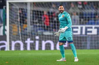 Il portiere del Genoa Salvatore Sirigu &nbsp;