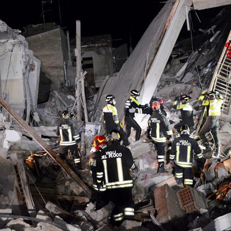 Crolla palazzina Agrigentino dispersi bambini