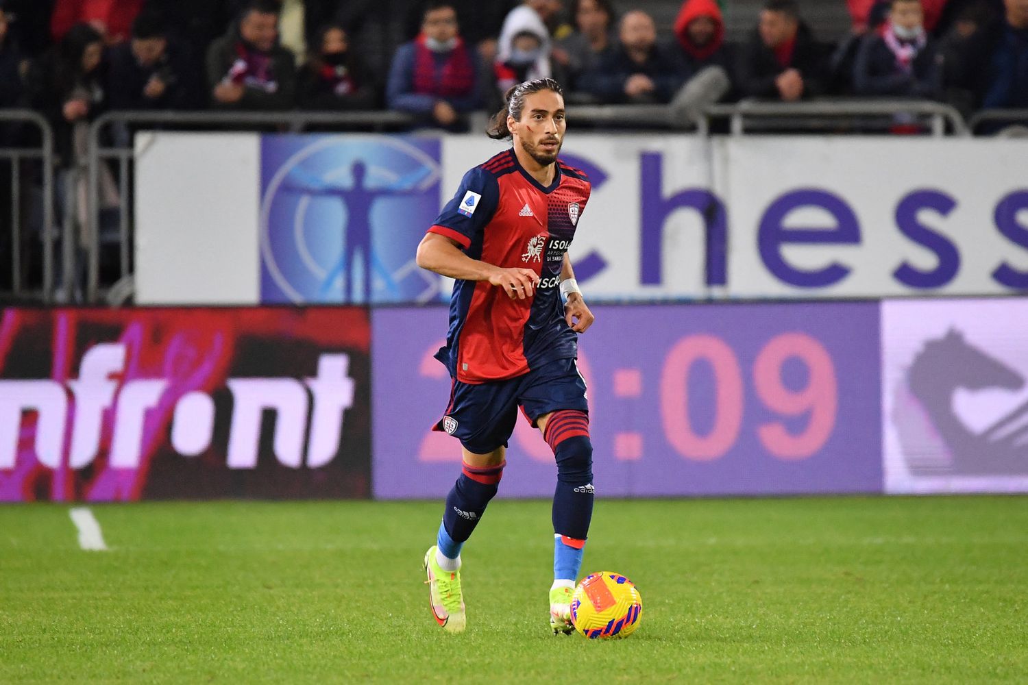 Caceres, difensore del Cagliari