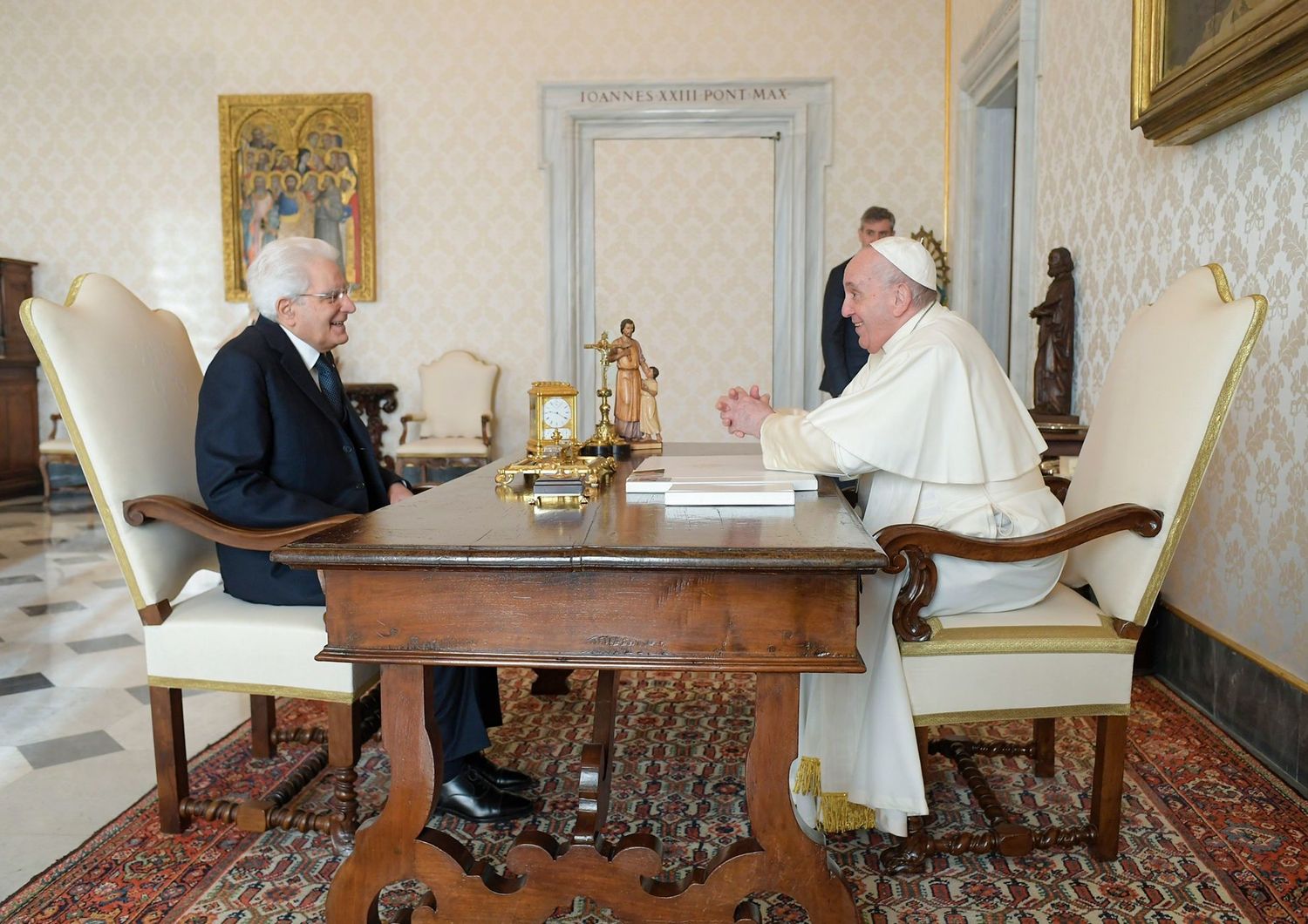 Dialogo tra Sergio Mattarella e Papa Francesco