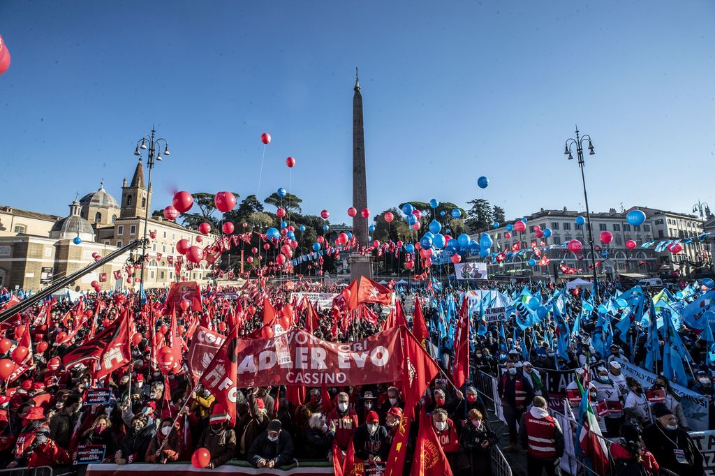 La manifestazione della Cgil e Uil in piazza del Popolo a Roma&nbsp;