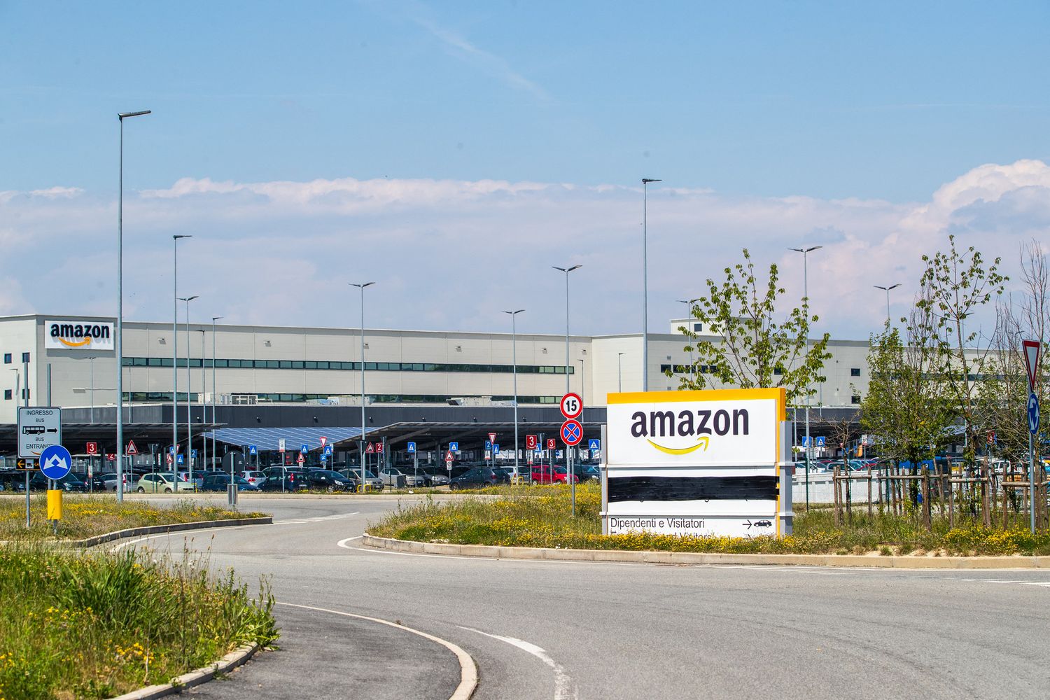 L'hub di Amazon a Torrazza Piemonte