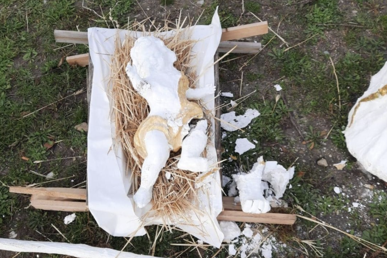 Il Bambinello distrutto