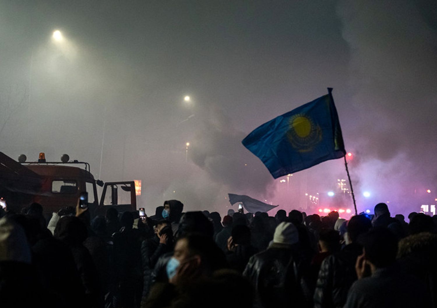 protesta dilaga kazakistan governo dimette