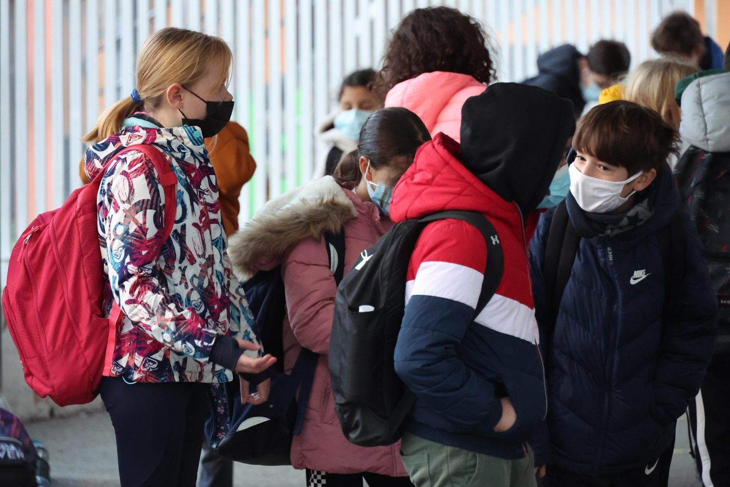 Scuola, mascherine in classe