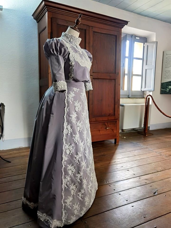 L'abito nuziale di Grazia Deledda ricostruito su commissione dell'Isre