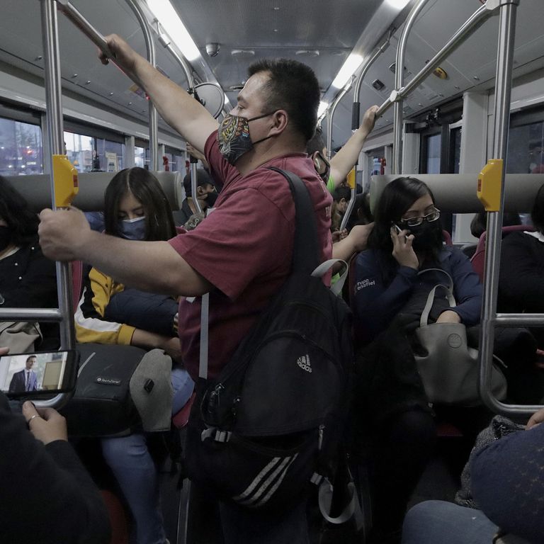 Autobus pieno al tempo del Covid
