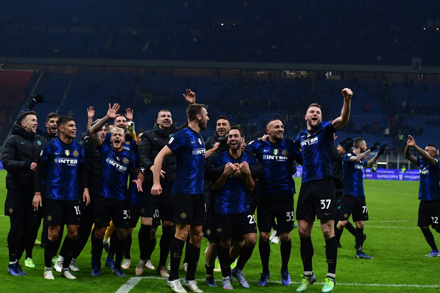 L'Inter festeggia la vittoria della  Supercoppa&nbsp;