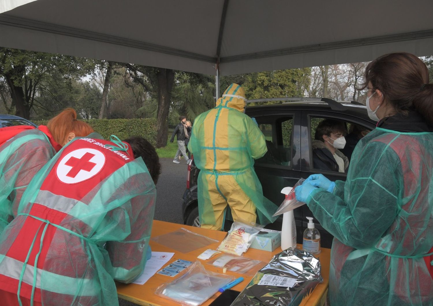 Tamponi molecolari per il Covid a Firenze&nbsp;