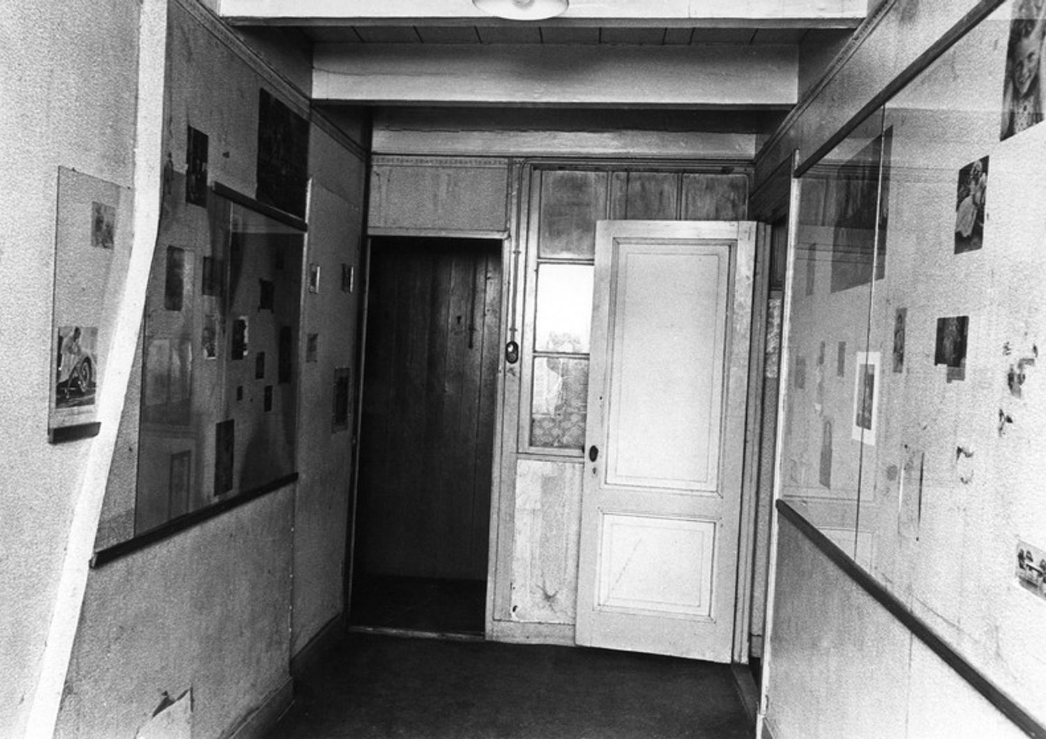 L'ingresso dell'Annesso Segreto in cui si nascondeva la famiglia di Anna Frank