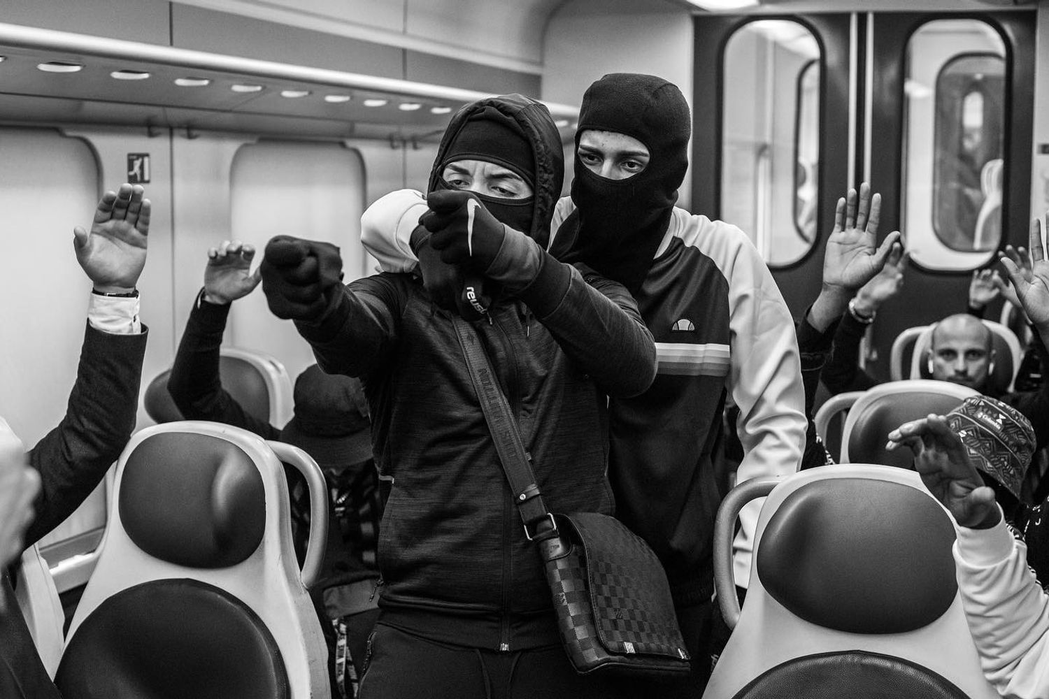 Il rapper Neima Ezza nel video del singolo 'Rapina' insieme al rapper Baby Gang&nbsp;