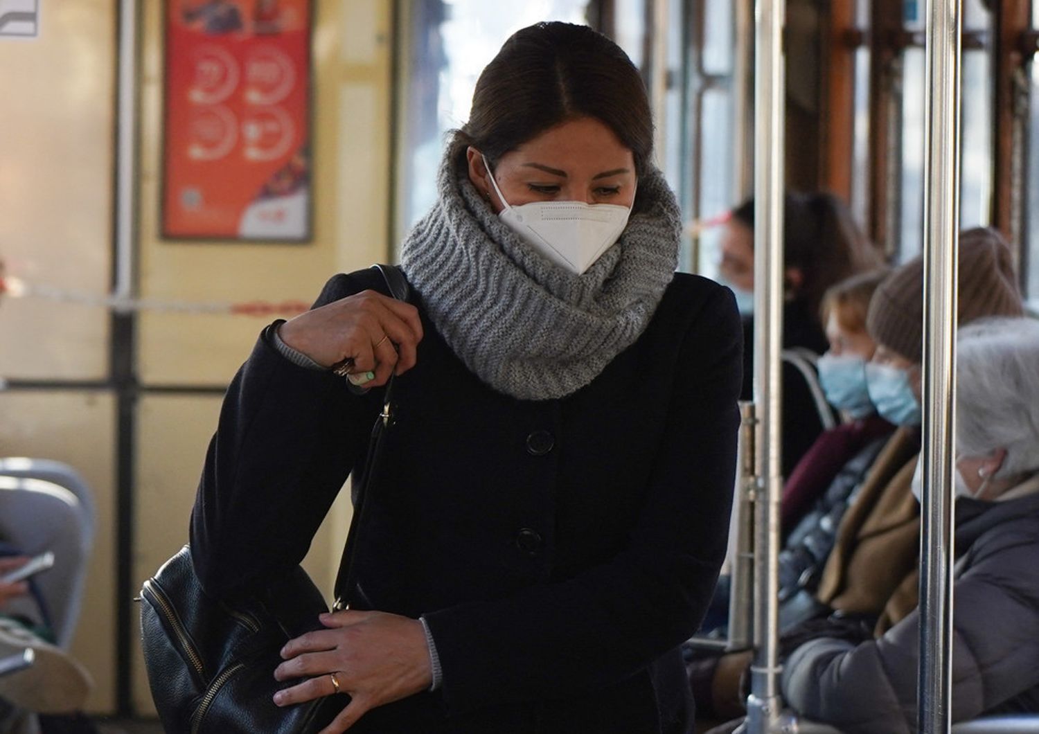 &nbsp;Covid Gimbe in calo nuovi casi senza vaccino 7,8 milioni persone