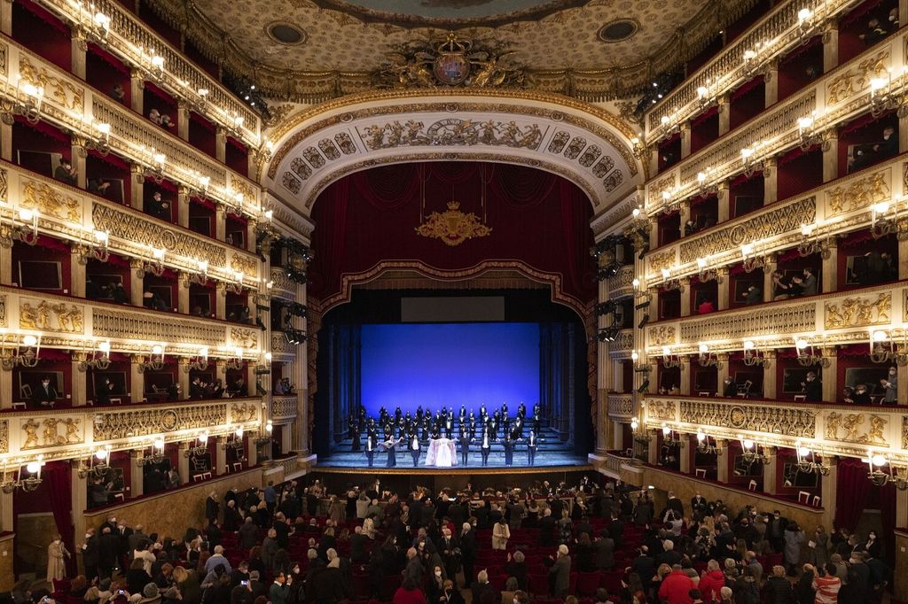 &nbsp;Il San Carlo in Napoli in occasione di 'La Sonnabula'