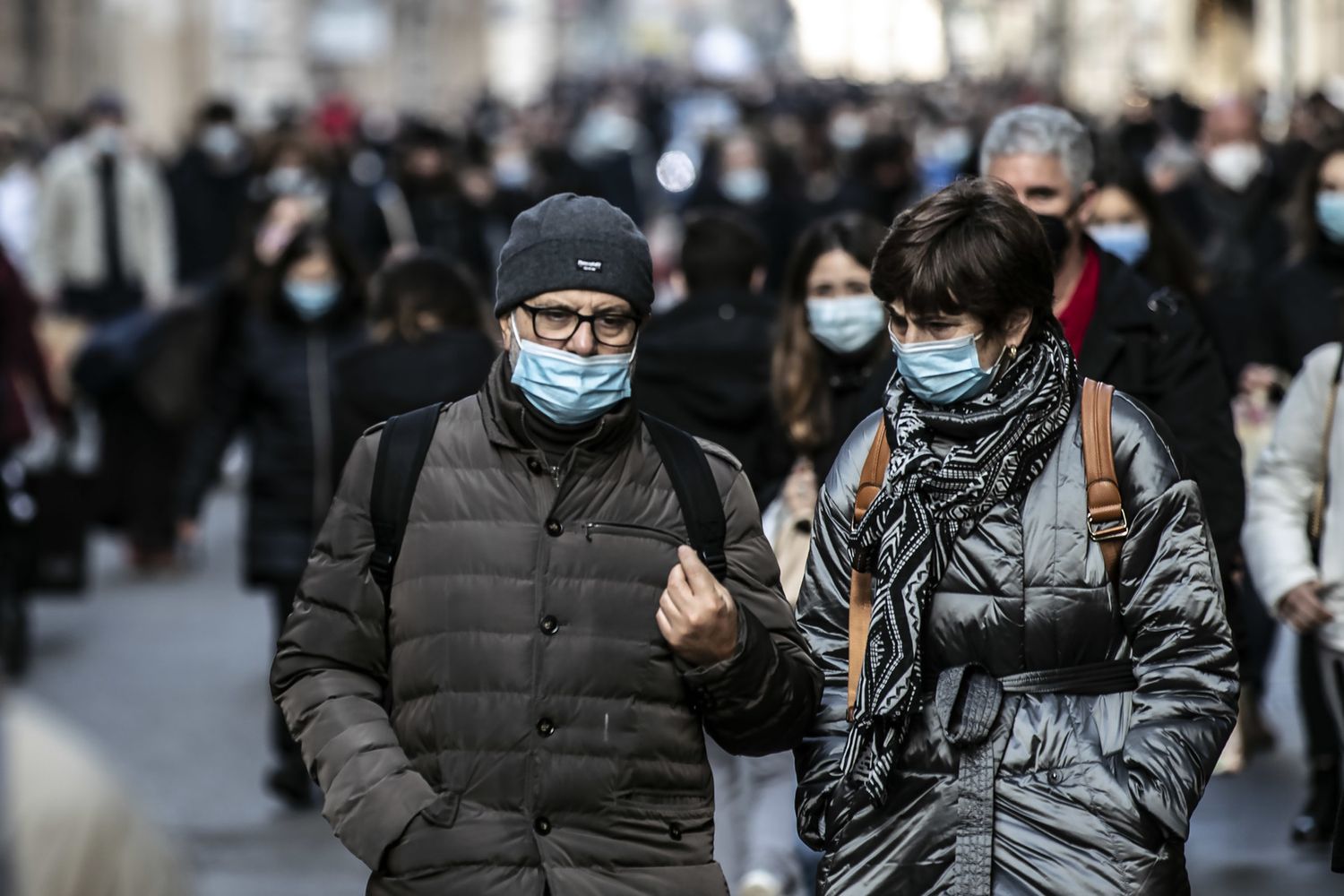 Obbligo uso di mascherine all'aperto&nbsp;