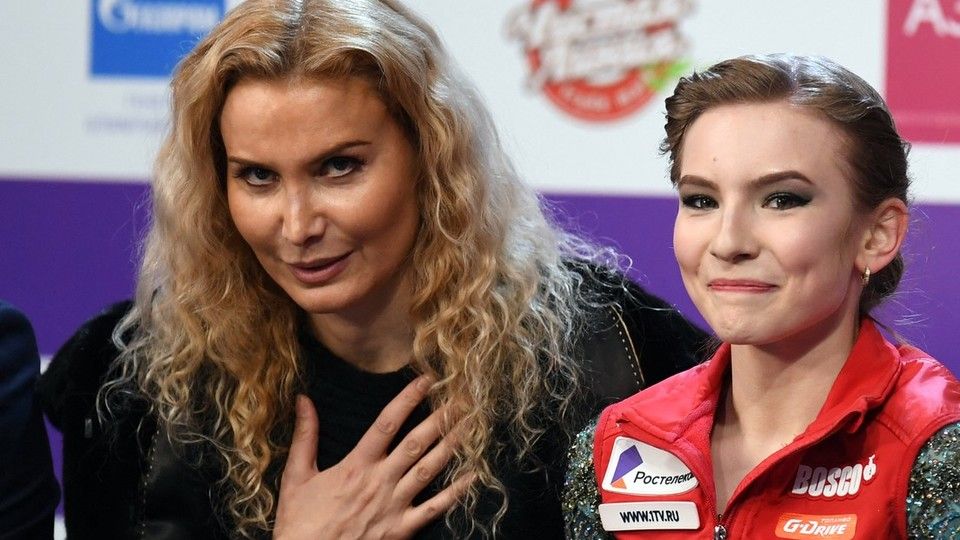 Eteri Tutberidze con una delle sue allieve