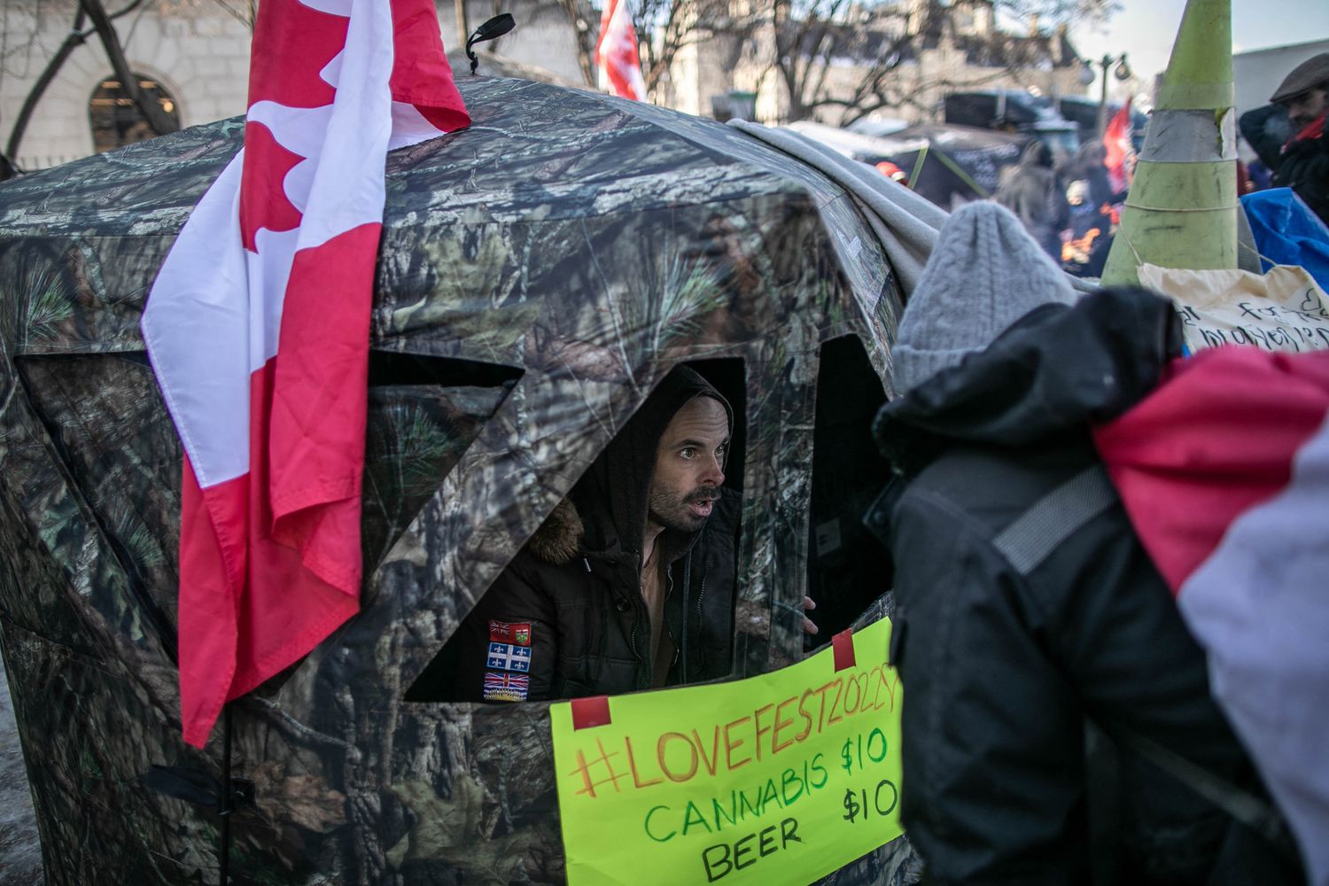 Ottawa &egrave; ancora paralizzata dalle proteste dei no-vax