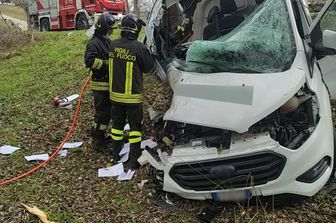 Il furgone distrutto nell'incidente in cui ha perso la vita lo studente impegnato in uno stage&nbsp;