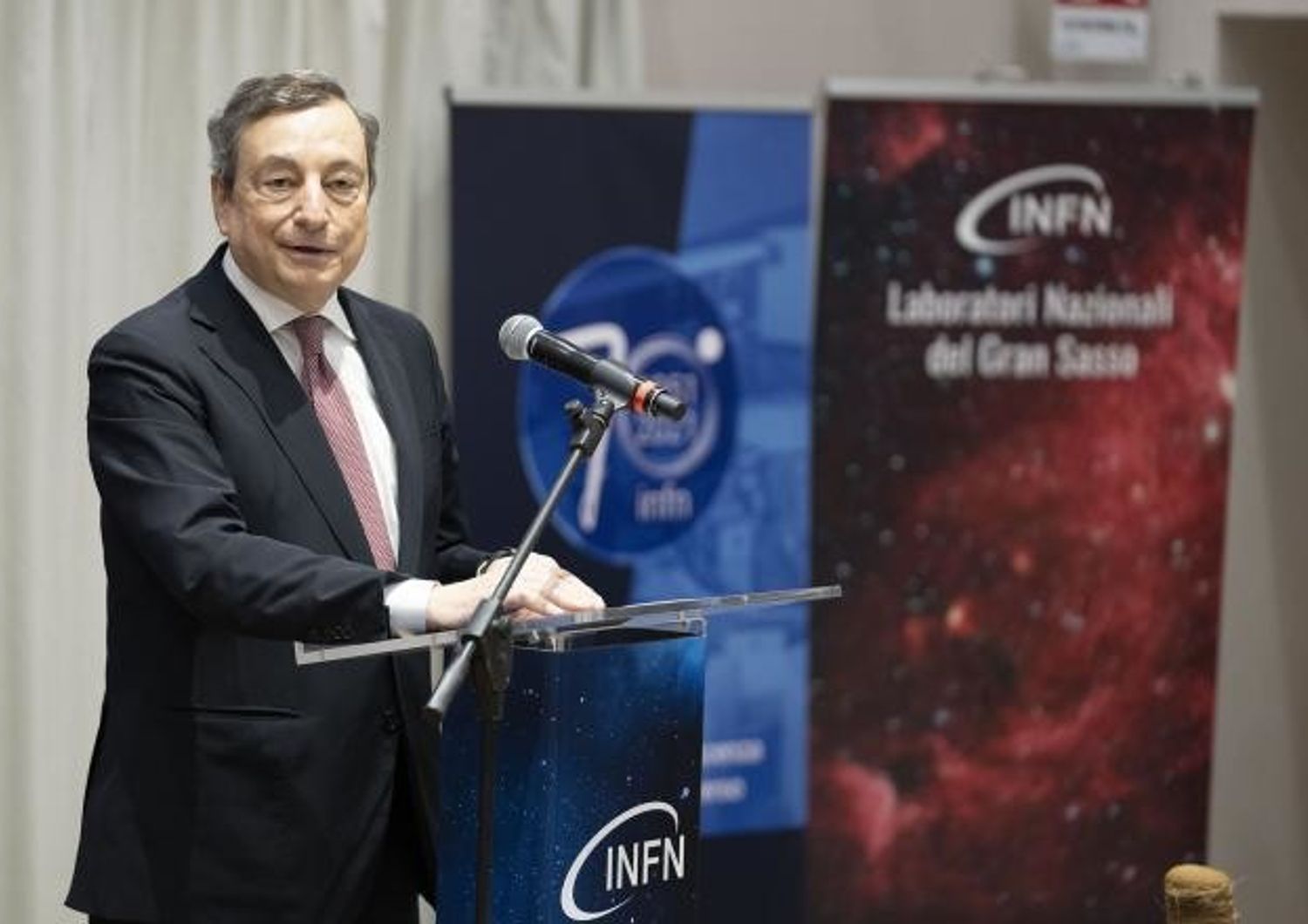 Il presidente del Consiglio Mario Draghi in visita ai laboratori del Gran Sasso&nbsp;