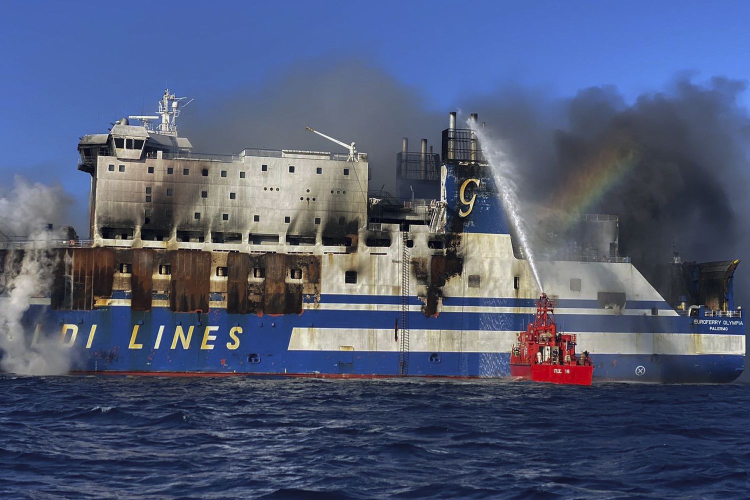 Il traghetto della Grimaldi diretto a brindisi dove si &egrave; sviluppato un incendio &nbsp;