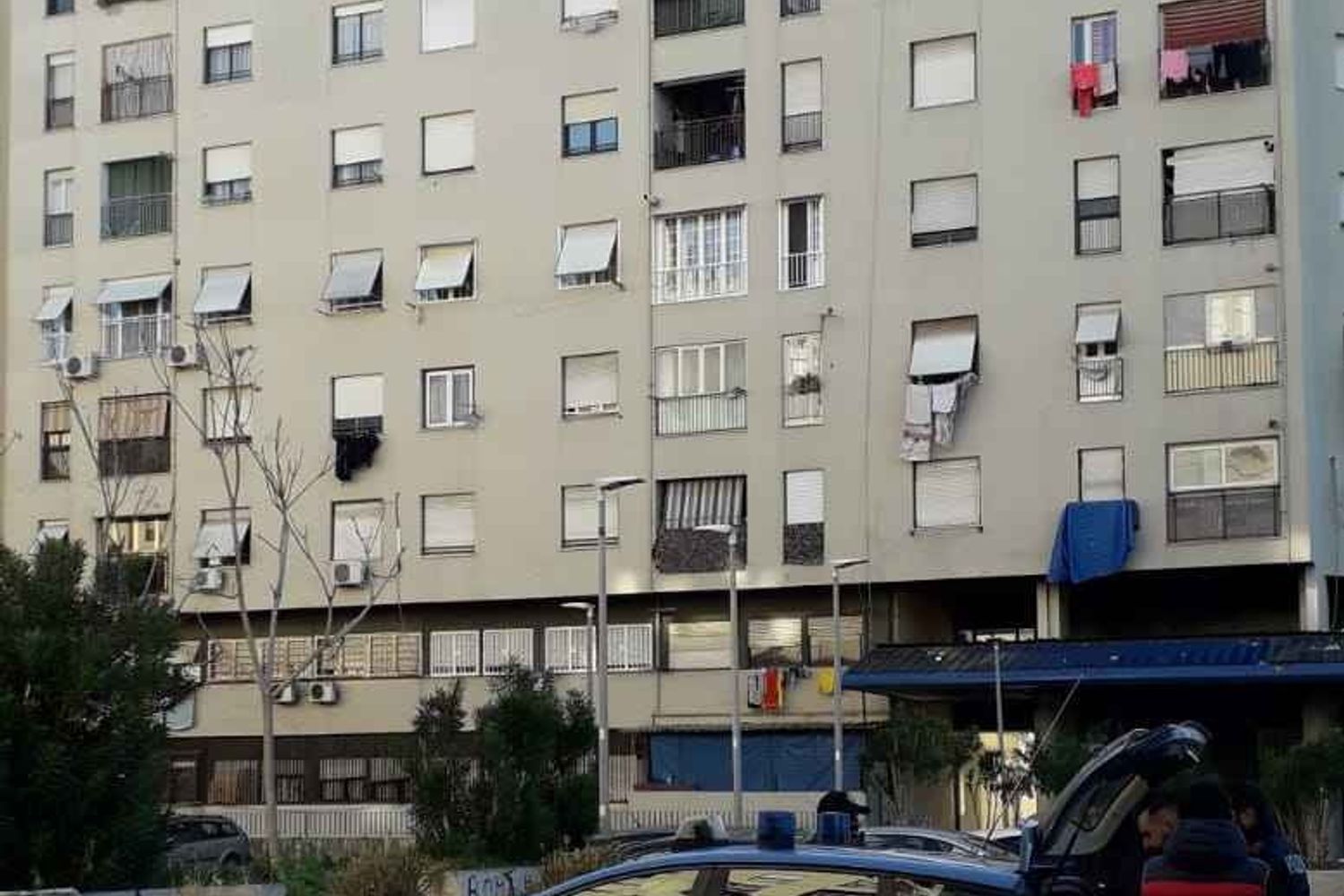 Auto della Polizia a Tor Bella Monaca