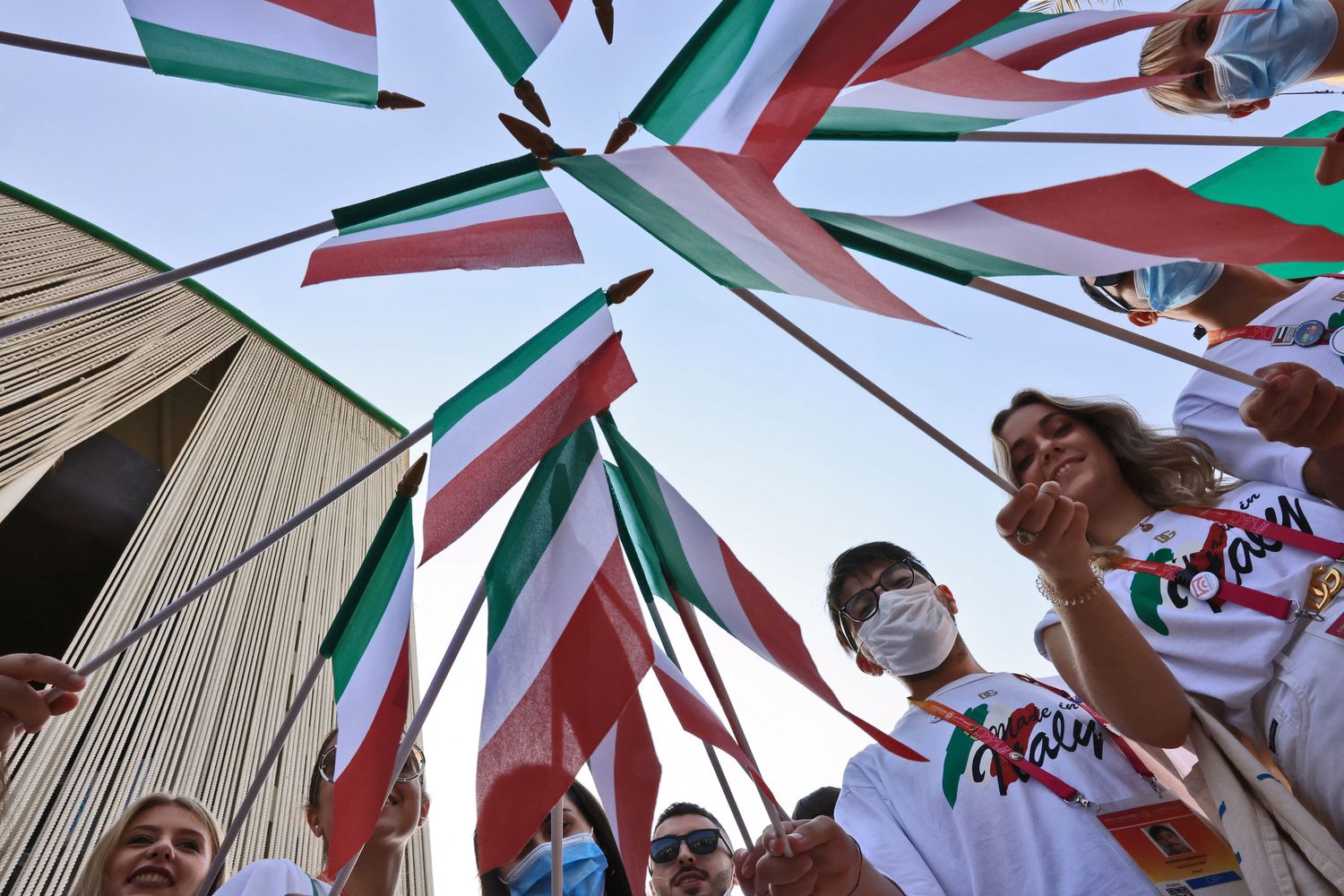 Volontari del Padiglione Italia