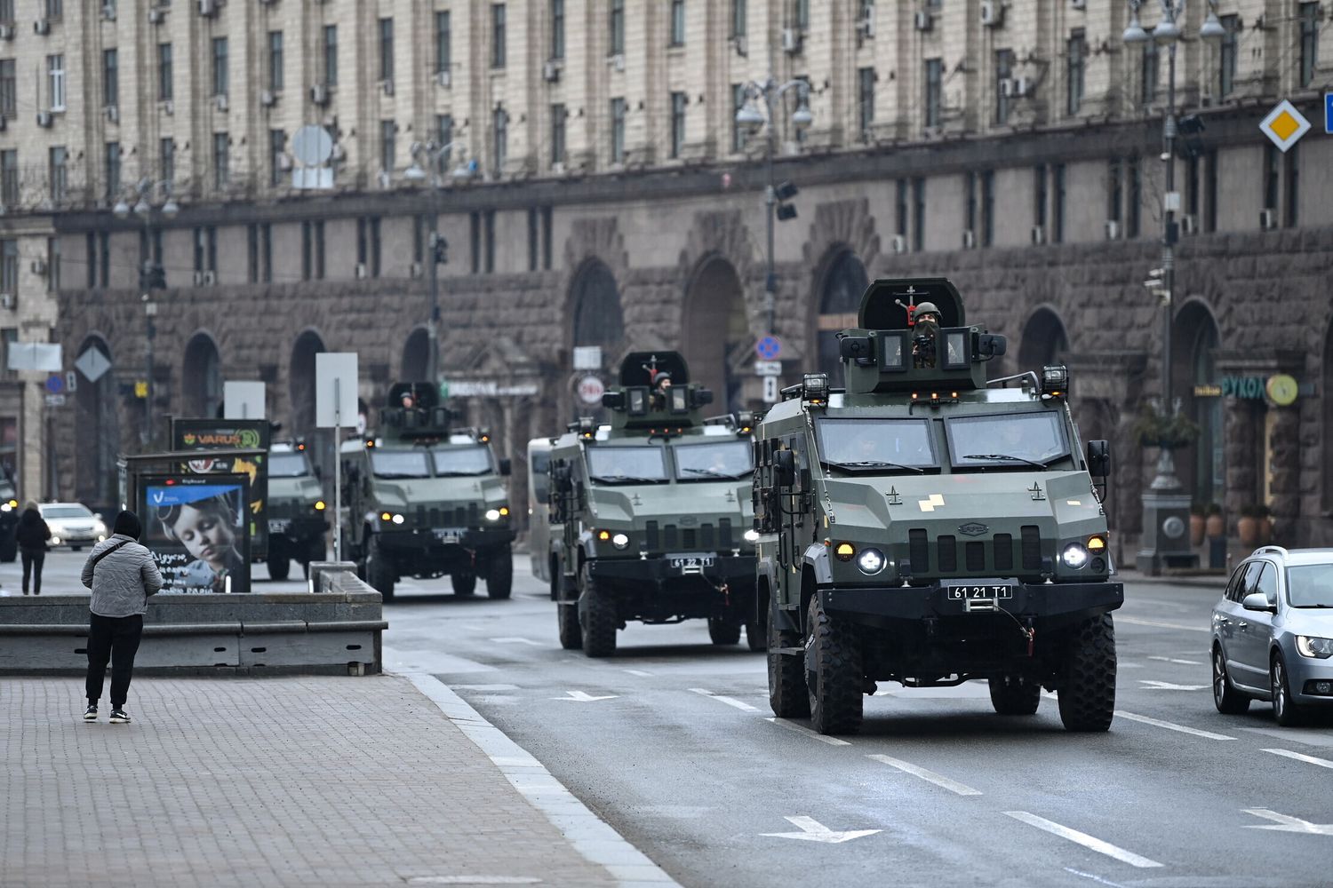 Mezzi dell'esercito ucraino nel centro di Kiev